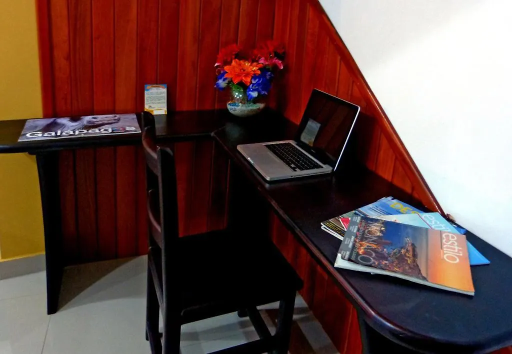 Hospedaje Brisas Del Pacifico Puerto Ayora